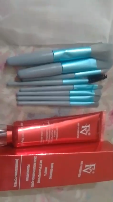 FV Foundation With 8 Pcs Makeup Brush Set – Full Coverage Face Makeup Kit For Women